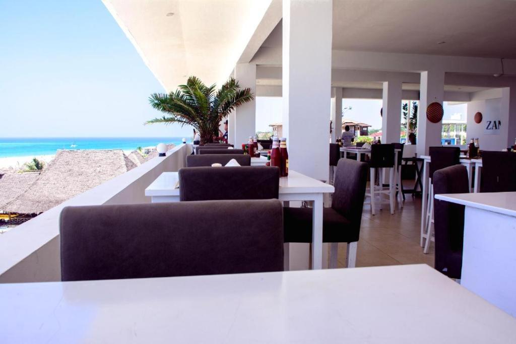 Lazy Beach Hotel Kendwa Buitenkant foto